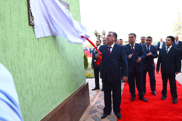 塔吉克斯坦总统拉赫蒙高度评价星空体育-星空(中国)一站式服务官方网站